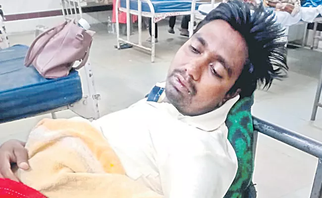 Man attempted suicide - Sakshi