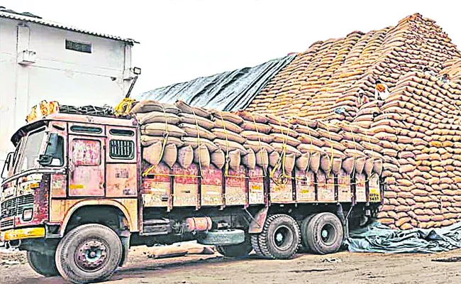 contracting company ultimatum to millers: telangana - Sakshi