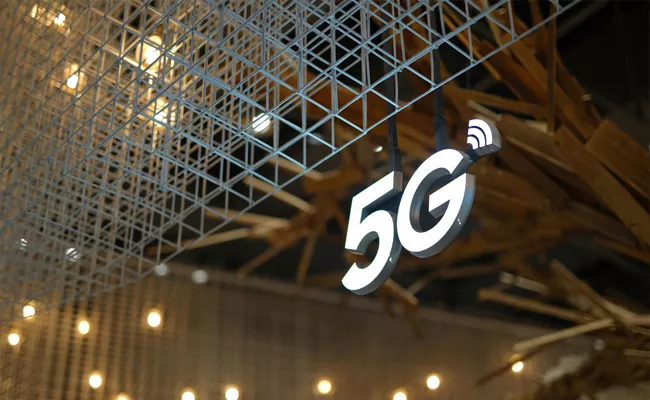 More Data Been Using By 5G Users Compare With 4G - Sakshi