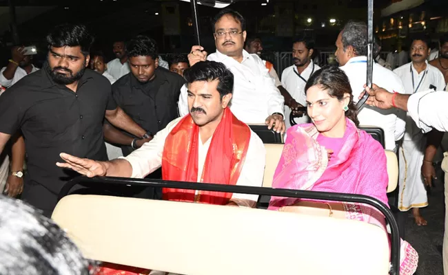 Ram Charan And Upasana In Tirumala - Sakshi