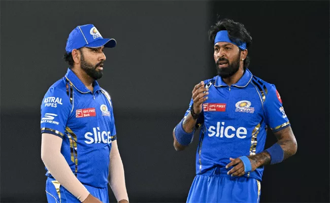 Mumbai Indians Should Sack Hardik Pandya: Aakash Chopras Post Goes Viral - Sakshi