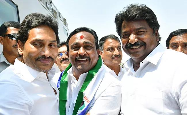 Mummidivaram Janasena Incharge Pithani Balakrishna Joins Ysrcp - Sakshi