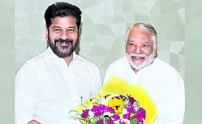 Telangana BRS MP Keshava Rao meets CM Revanth Reddy at his residence - Sakshi