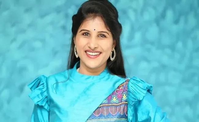 Singer Mangli Honerates with Ustad Bismillah Khan - Sakshi