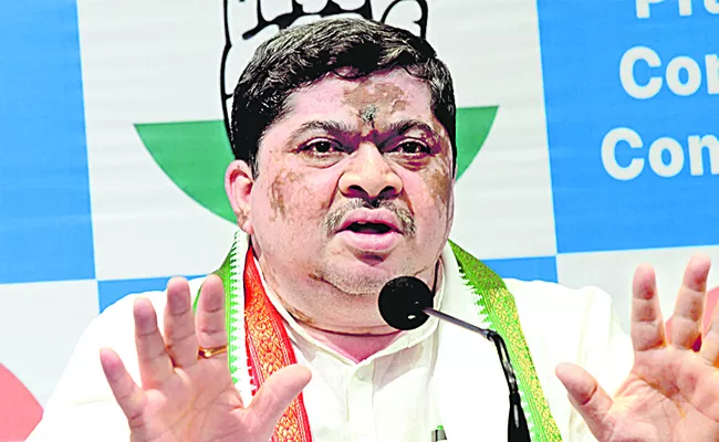 Minister Ponnam Prabhakar Fires on KTR: Telangana - Sakshi