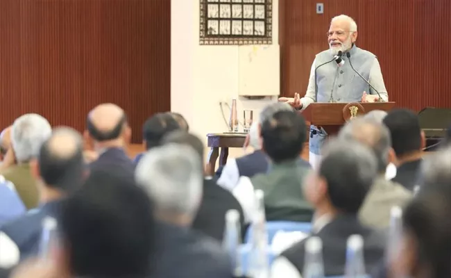 PM Modi Warning To Ministers On Deepfake - Sakshi