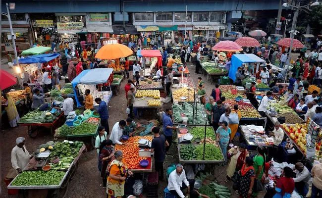 Retail Inflation Declines To 4.85 Percent In March - Sakshi