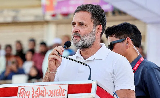 Rahul Gandhi Soldier Reply Amid Suspense Over Amethi Fight - Sakshi