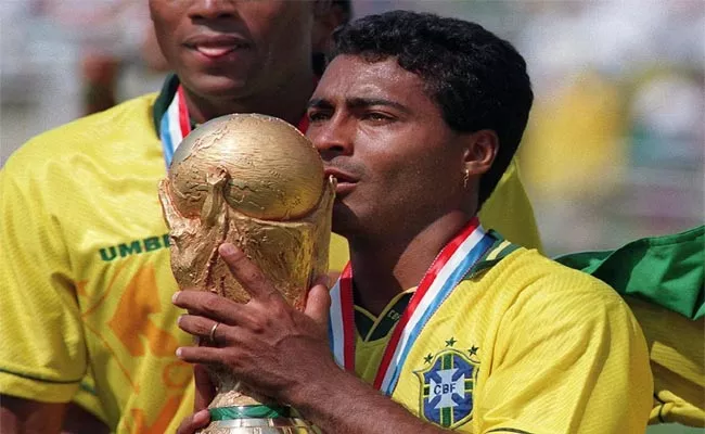 Brazil Football Legend Romario Announces Come Back At 58 - Sakshi