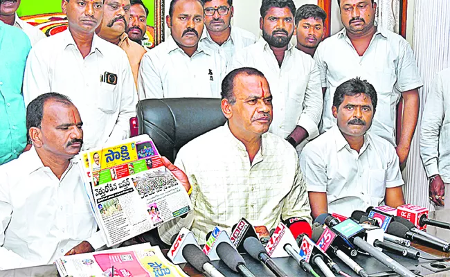 Komati Reddy Venkat Reddy comments over brs - Sakshi