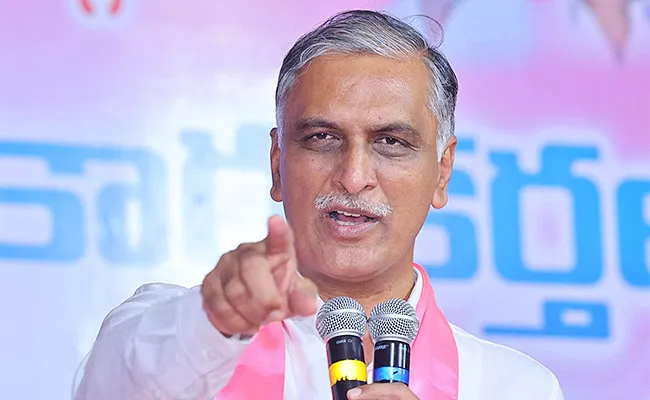 harish rao slams on congress government over farmers Guarantees - Sakshi