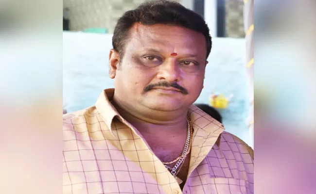 TV Cameraman Venkata Ramana Passed Away - Sakshi