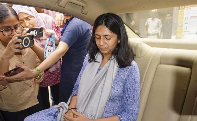 Swati Maliwal Taken To Arvind Kejriwal Home As Cops Probe Assault Charge