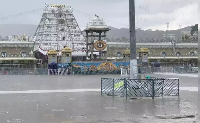 Heavy Rain In Tirumala