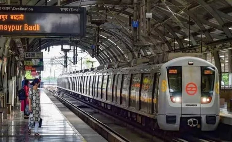 Two Women in Delhi Metro