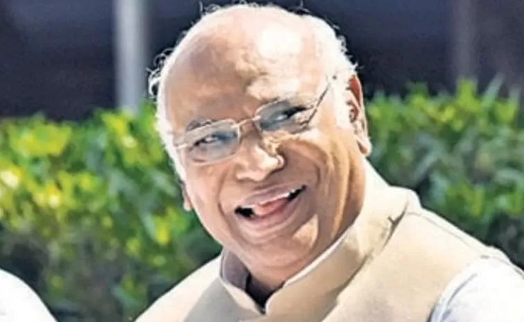 Kharge Reply Kaun Banega Crorepati: Who Will Be INDIA Bloc's PM Candidate?