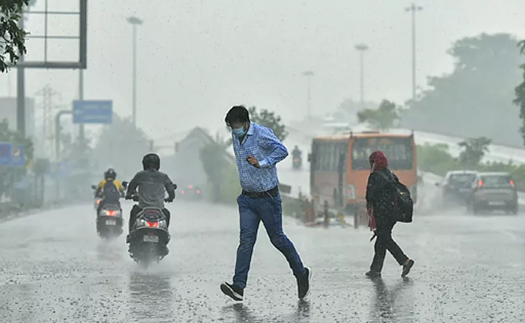 Southwest Monsoon Winds Hit Kerala