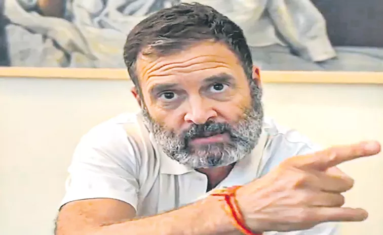 Rahul Gandhi retorts to PM Modi Ambani-Adani sending black money in tempo remark