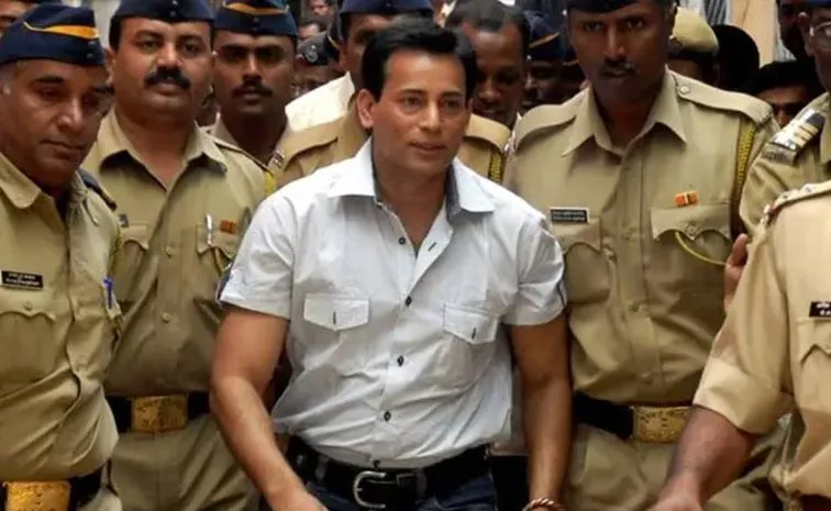 Mumbai court asks Taloja Jail not to shift Abu Salem over safety concerns