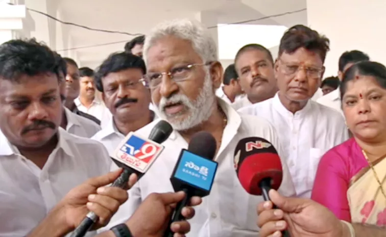 Yv Subbareddy Meet With Gvmc Corporators