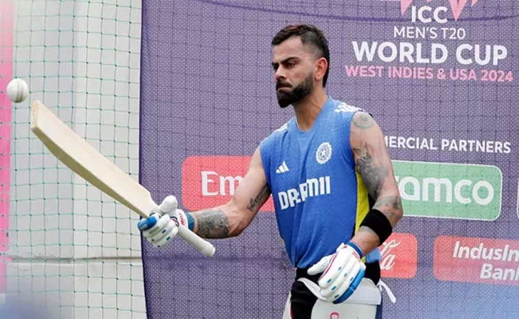 Virat Kohli Outclasses Ranveer, Shah Rukh To Become Most Valued Celebrity