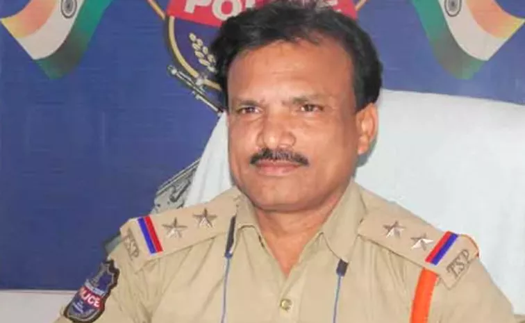 Kaleshwaram Police Station Si Bhawani Singh Dismissed