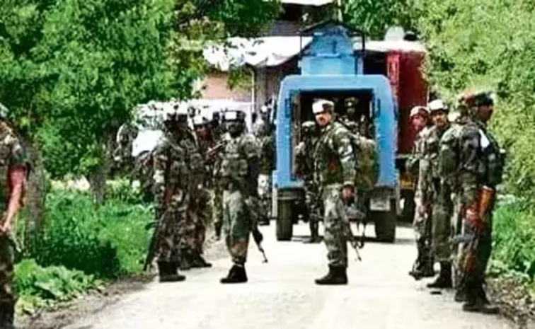 Jammu Kashmir: 2 terrorists killed, 2 security personnel hurt in Baramulla