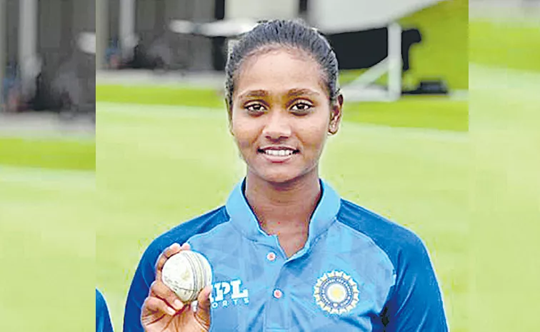 Shabnam in the Indian womens cricket team