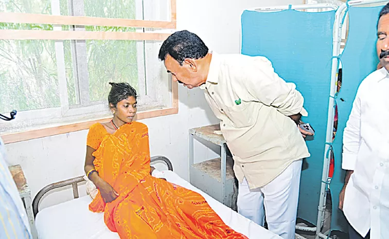 Minister Jupalli visited the victim of Molachinthalapalli