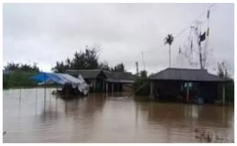 Nepal 14 Death Due to Landslide Flood