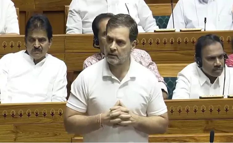 Congress Alleges That Rahul Mic Cut In Loksabha