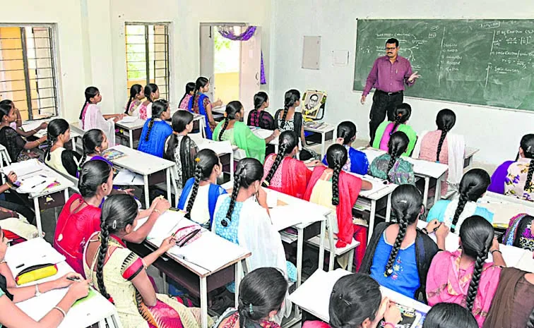 Classes 6 And 7 Physics Teachers Are Instructed To Teach Mathematics: Telangana