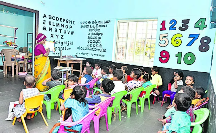 TS Govt makes retirement compulsory after 65 years: Anganwadi teachers