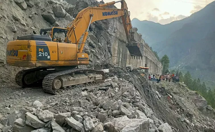 Badrinath National Highway is Closed