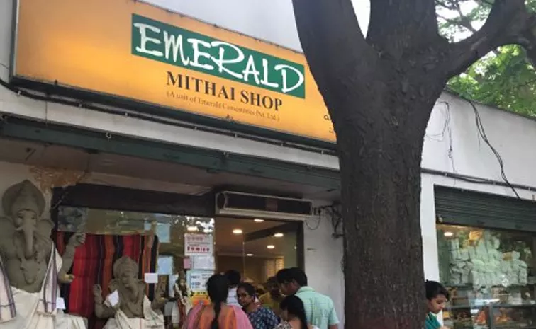 Food safety officials raid on Emerald Sweet Shop lower tank bund