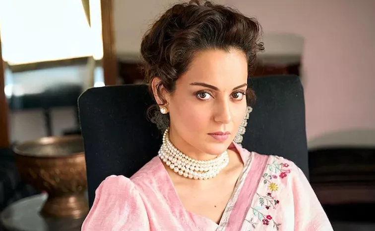 Kangana Ranaut Asking Aadhar Card Mandi Constituency People