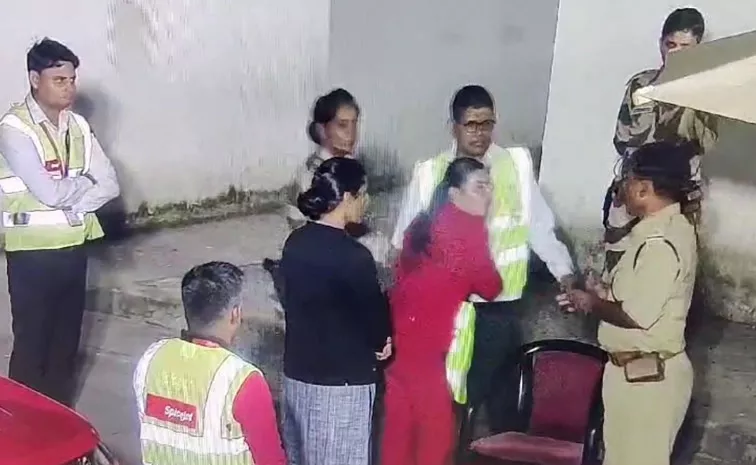 VIdeo: SpiceJet Employee Slaps CISF Jawan At Jaipur Airport Arrested