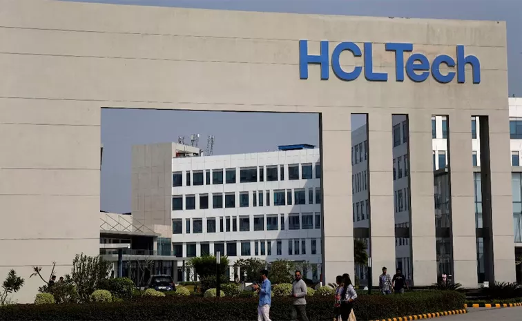 HCLTech Headcount Down By 8080 in FY2025