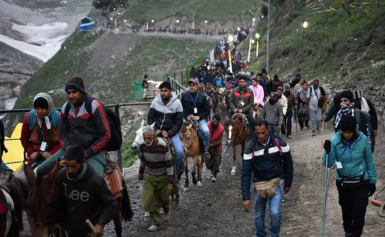 Amarnath Yatra the Number of Visitors