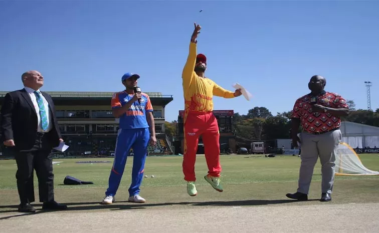 Sikandar Razas Bizarre Antic During Toss vs India