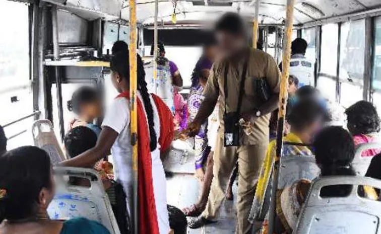 Conductor Misbehave In RTC Bus Hyderabad Women complaint