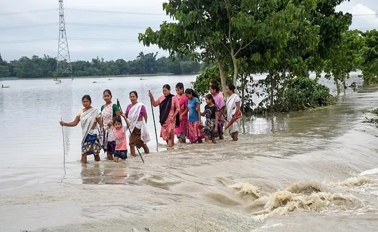 Assam Due to Floods 60 People Dead