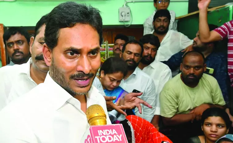 YS Jagan Mohan Reddy fires on Chandrababu Naidu