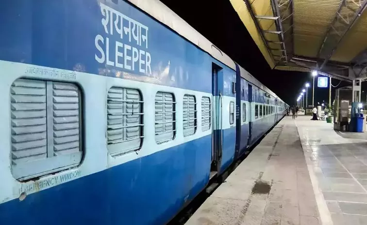 Man Committing Theft In Trains After Watching Movie Scenes Was Arrested