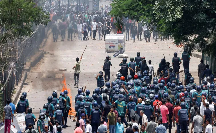 Bangladesh: 64 people killed in anti-quota agitation