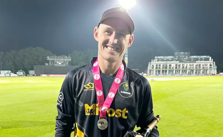 T20 Blast: Labuschagne 5-Wicket Haul, Captain Ton Glamorgan Thrash Somerset