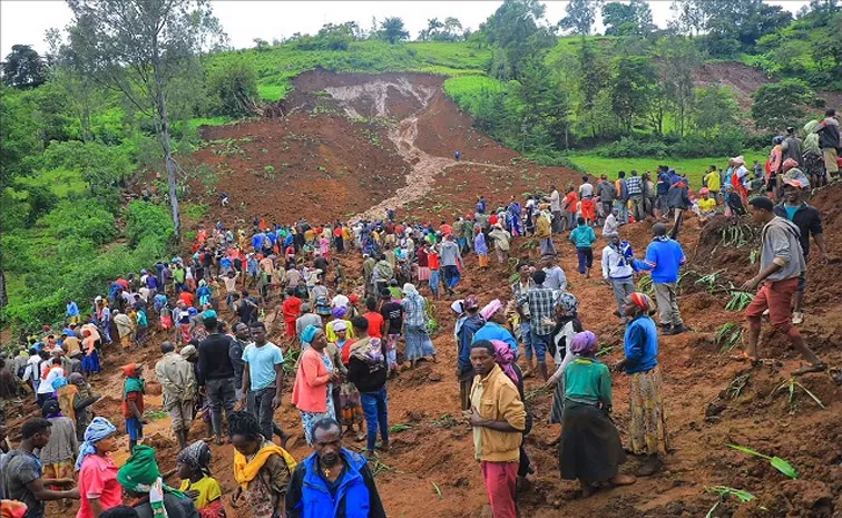 At least 229 people killed in Ethiopia landslides