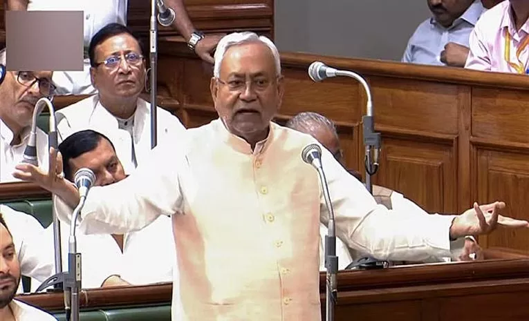 Nitish Kumar Loses Control On BJD Women MLA In Assembly