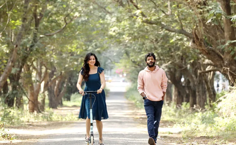 Emaindho Manase Song Out From Average Student Nani