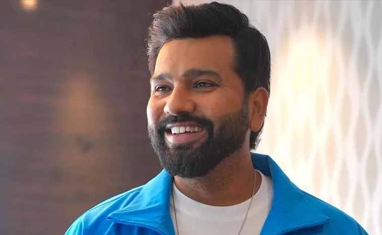 Rohit Sharma Returns to India from the USA ahead of Sri Lanka Series Video